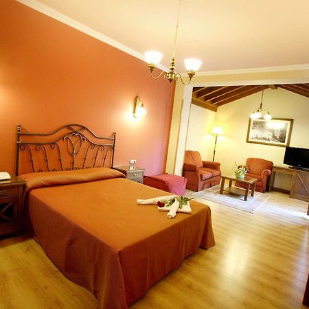 Imperion Hotel Cangas de Onis Ngoại thất bức ảnh