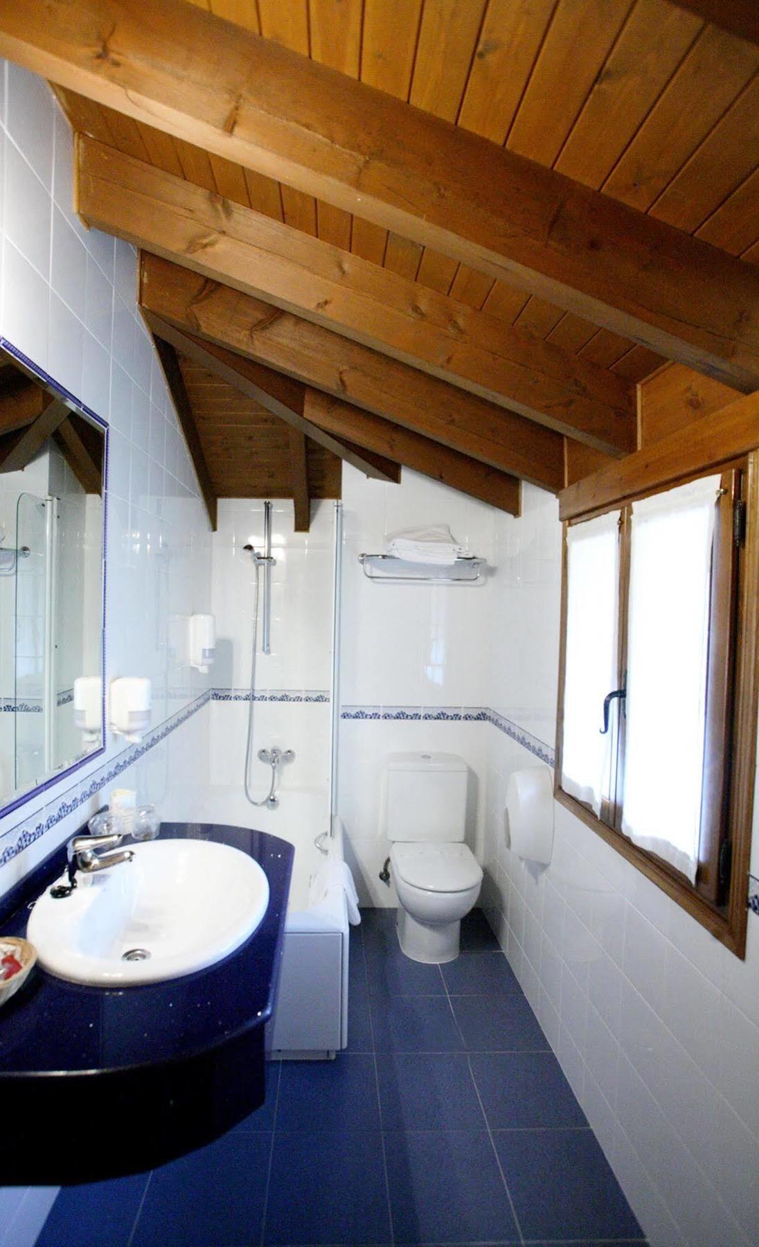 Imperion Hotel Cangas de Onis Ngoại thất bức ảnh