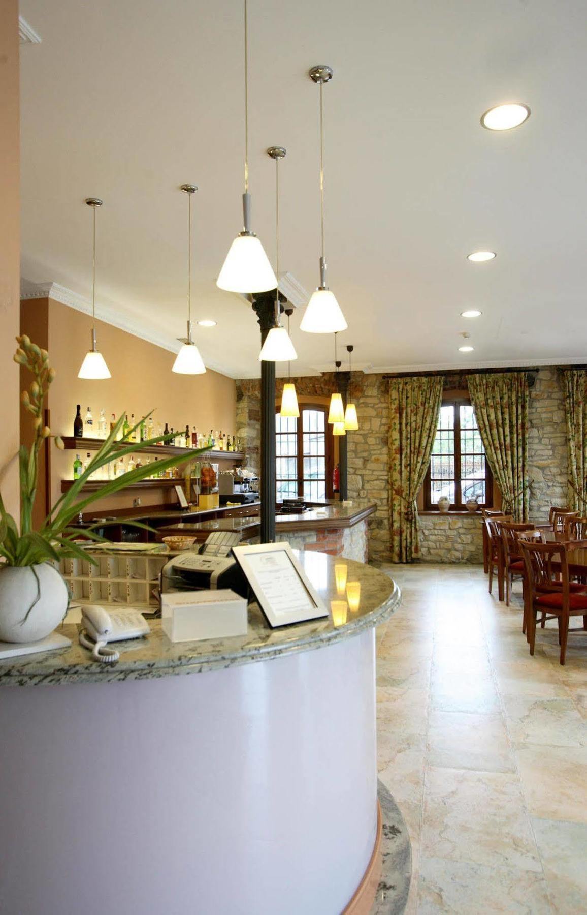 Imperion Hotel Cangas de Onis Ngoại thất bức ảnh